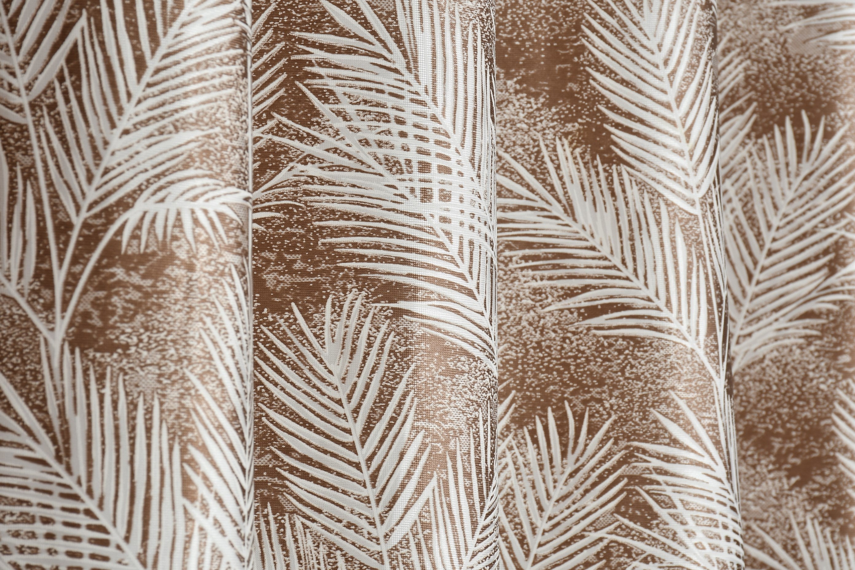 Camrin leaves