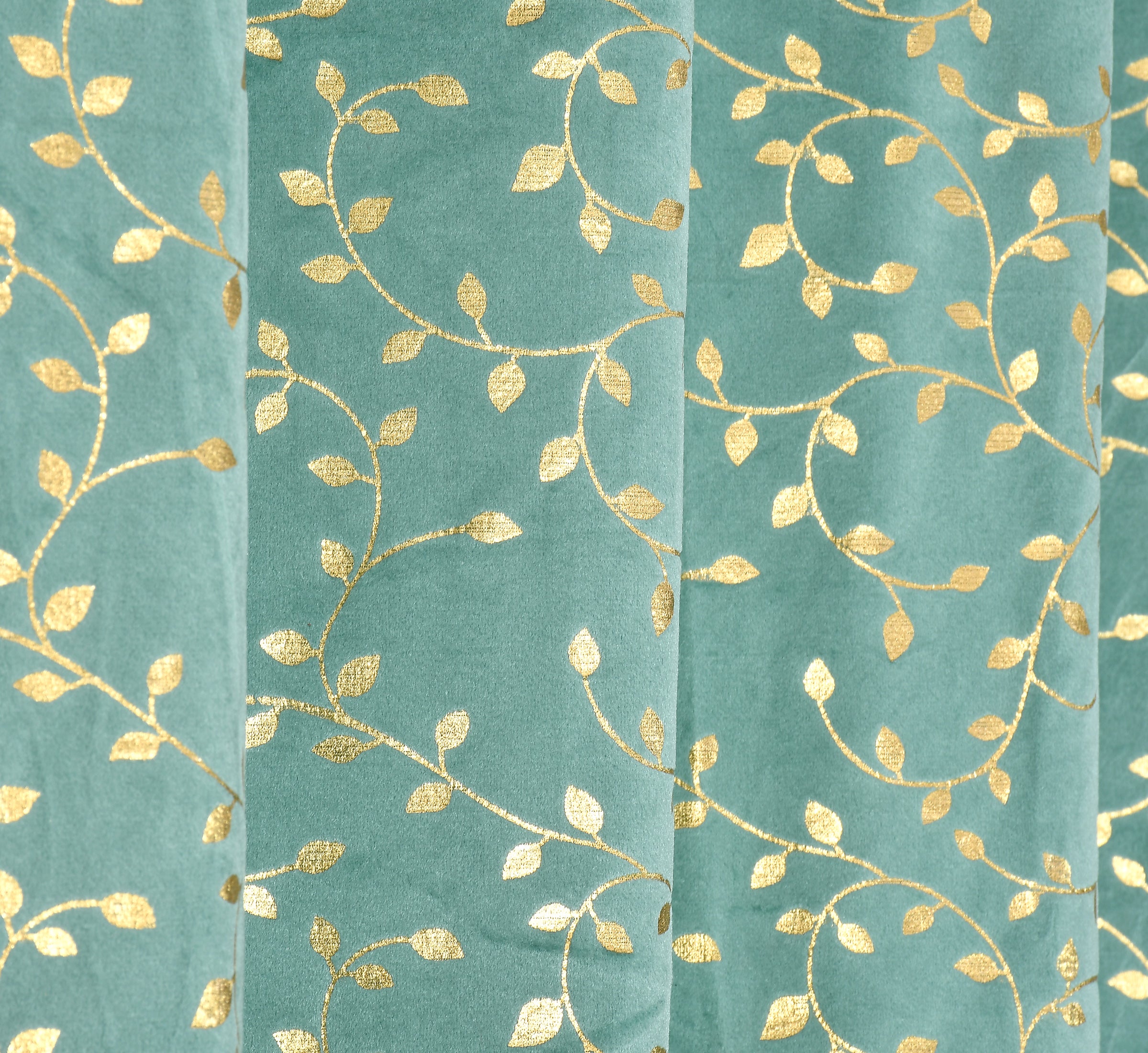 velvet curtains (Buti foil)