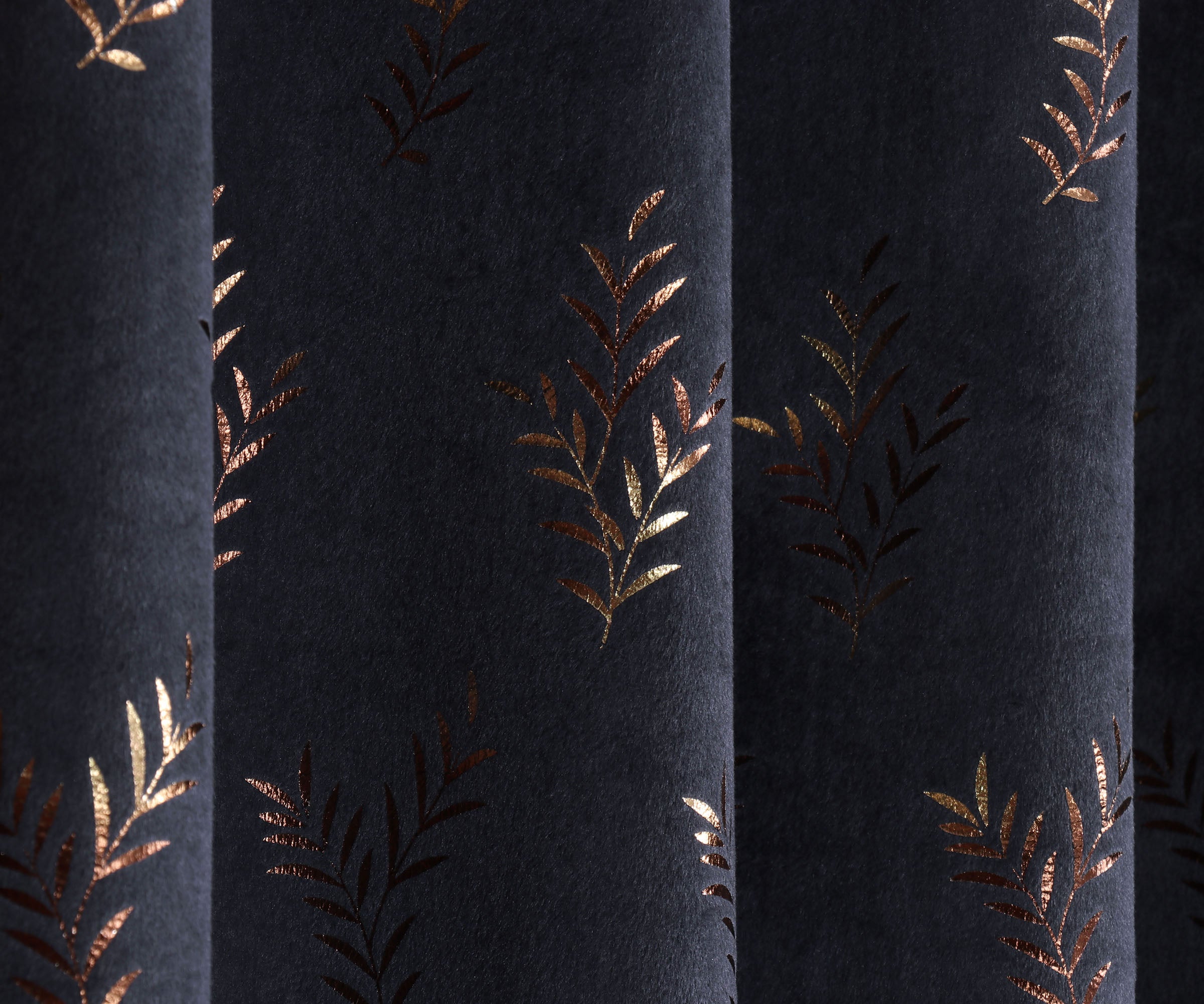 Multi foil velvet ( mini leafs)